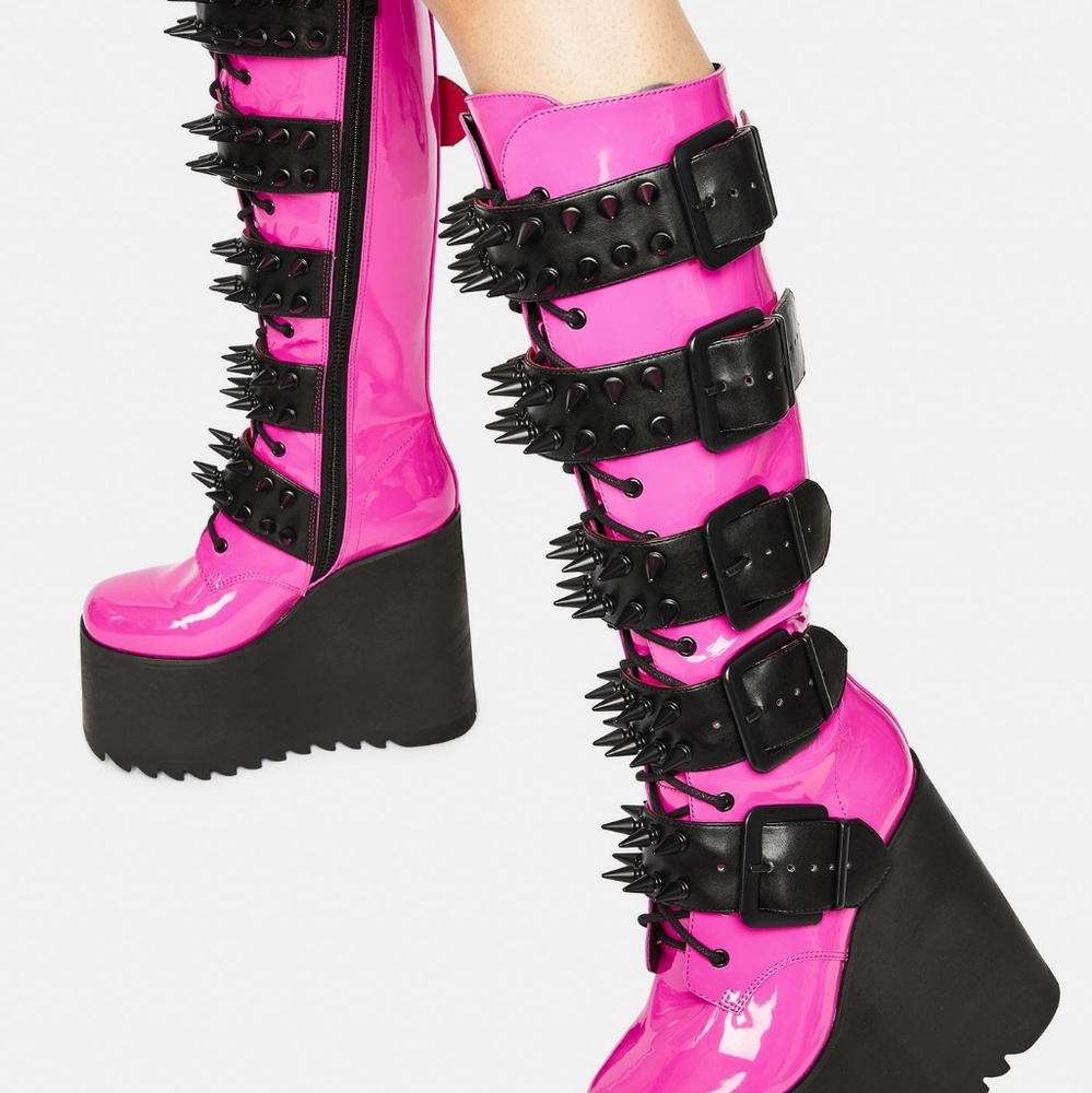 Candy Apple Boots for destruction